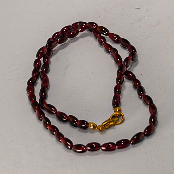 GRANAT Kette, ovale Steine